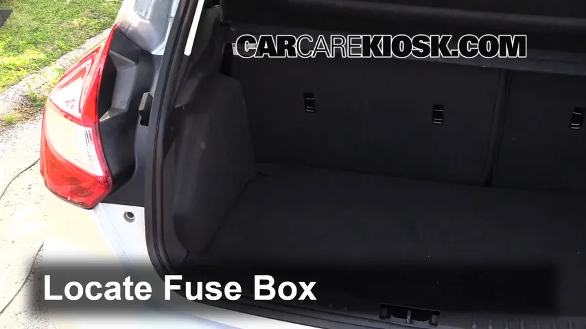 2013 Ford Focus SE 2.0L 4 Cyl. FlexFuel Hatchback Fuse (Interior) Check